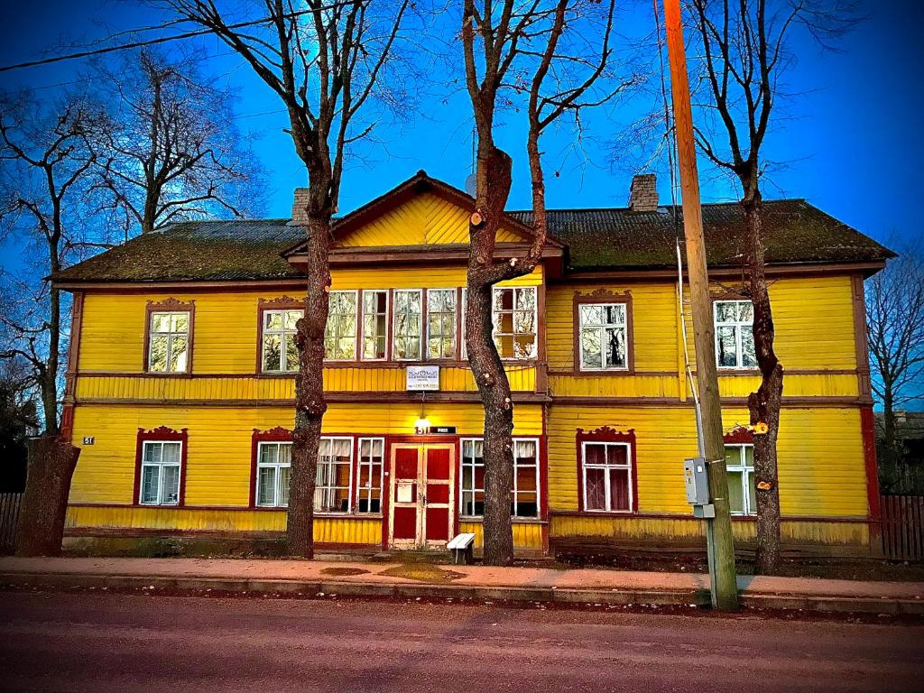 02 hostel